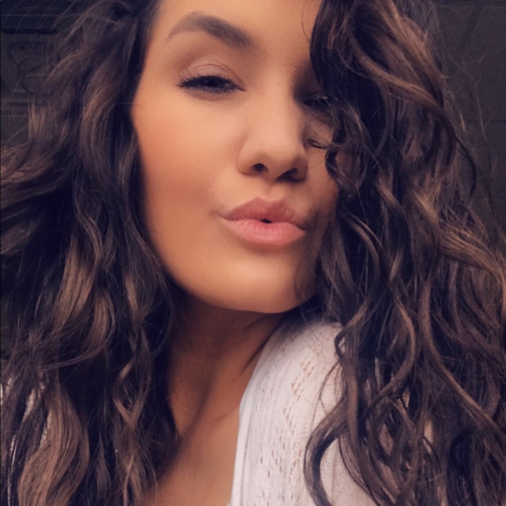 Meet your Posher, Jessica